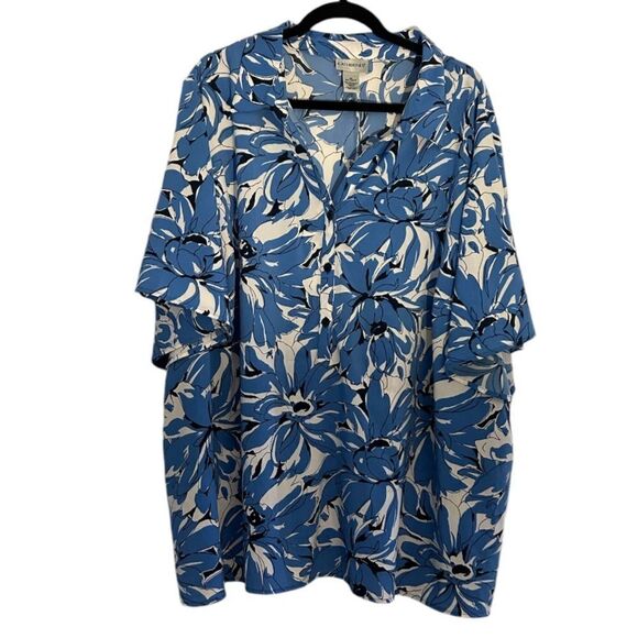 Catherines Women's Blue White Floral Timeless Short Sleeve Blouse Size 3X - Picture 2 of 9